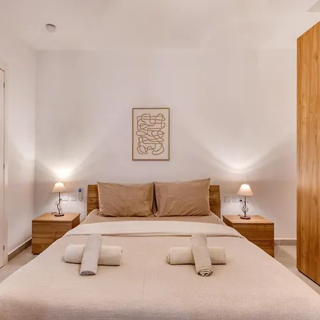 Anita's Modern * Msida