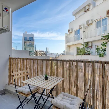 Anita's Modern Near Sliema, Valletta, St Julians Apartament Msida