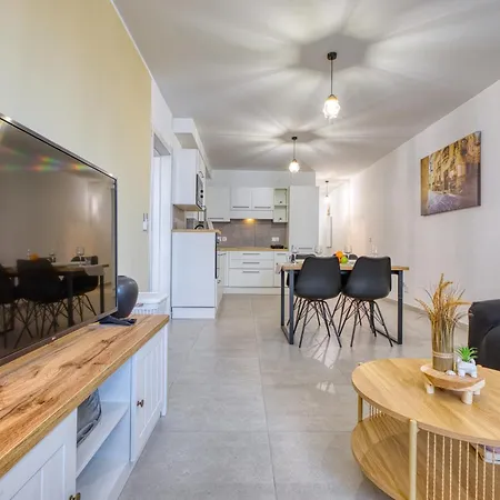 Anita's Modern Near Sliema, Valletta, St Julians Appartement Msida