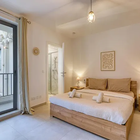 Apartment Anita's Modern Near Sliema, Valletta, St Julians *