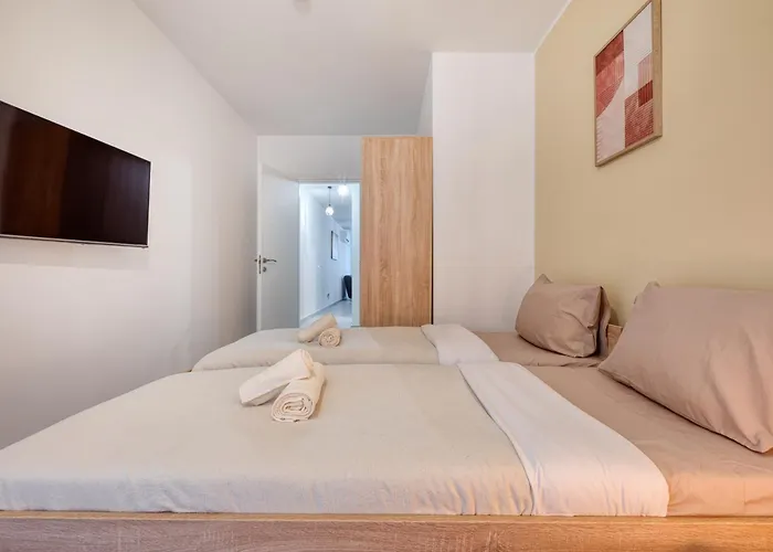 Anita's Modern Near Sliema, Valletta, St Julians Msida