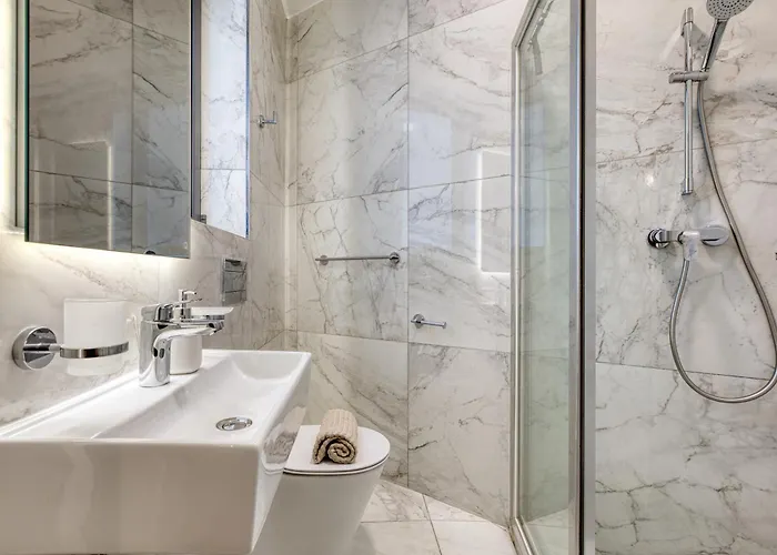 Anita's Modern Near Sliema, Valletta, St Julians *