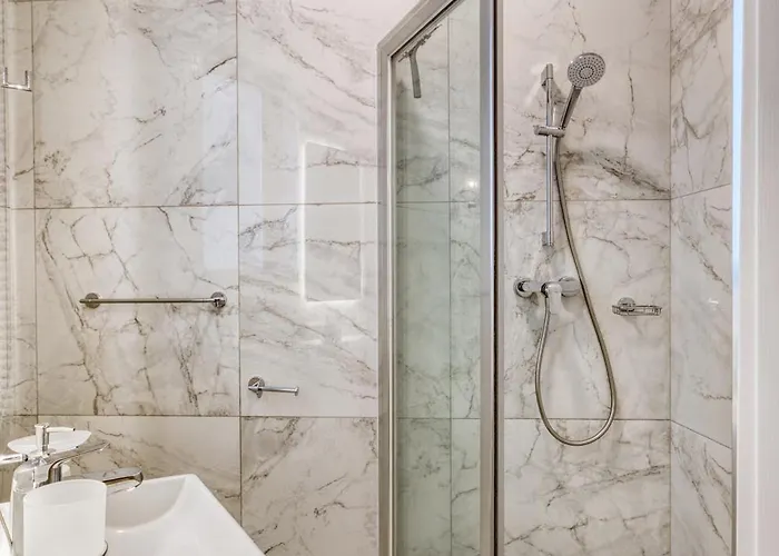 Apartamento Anita's Modern Near Sliema, Valletta, St Julians *