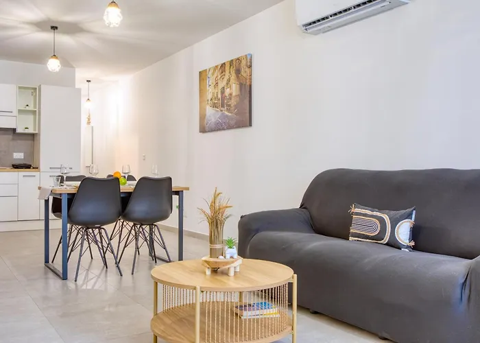 Anita's Modern Near Sliema, Valletta, St Julians * Msida