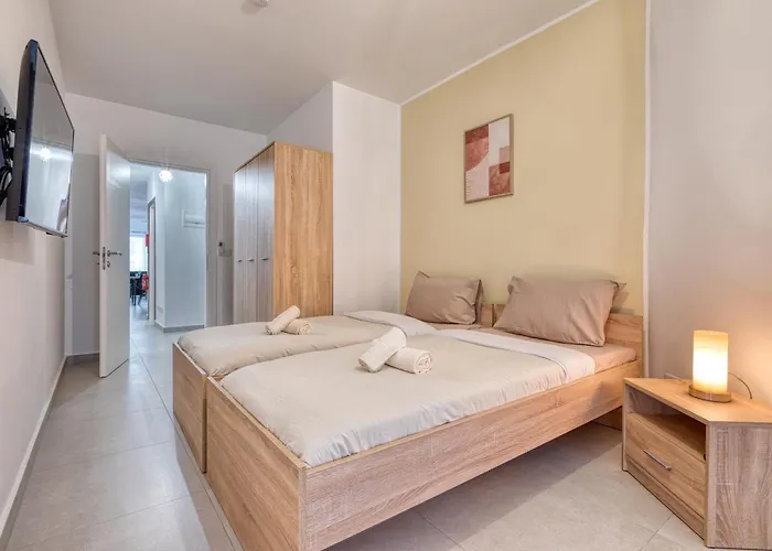 Anita's Modern Near Sliema, Valletta, St Julians Msida